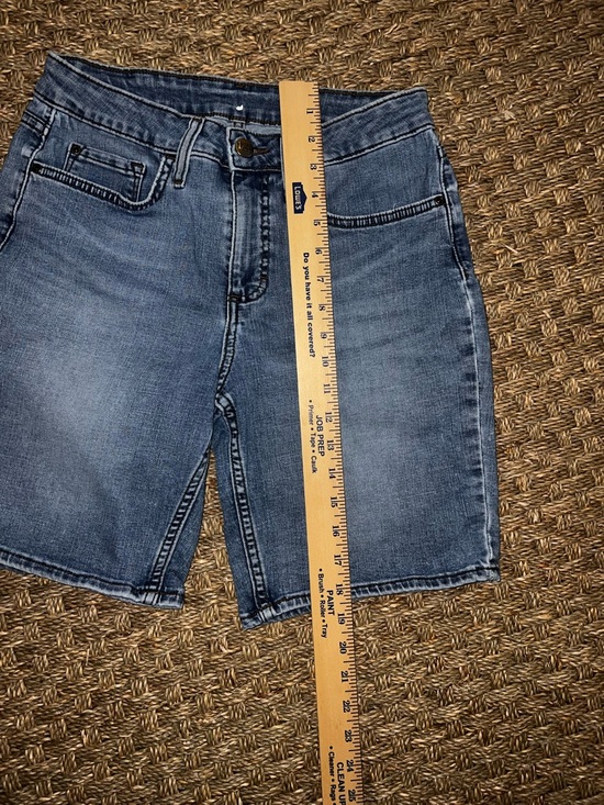 Riders by Lee Women's Mid Wash Blue Denim Shorts - Picture 6 of 7